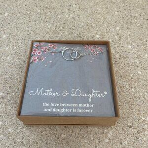 NWT Delicate Mother Daughter Sentimental Sterling Silver Spheres Necklace